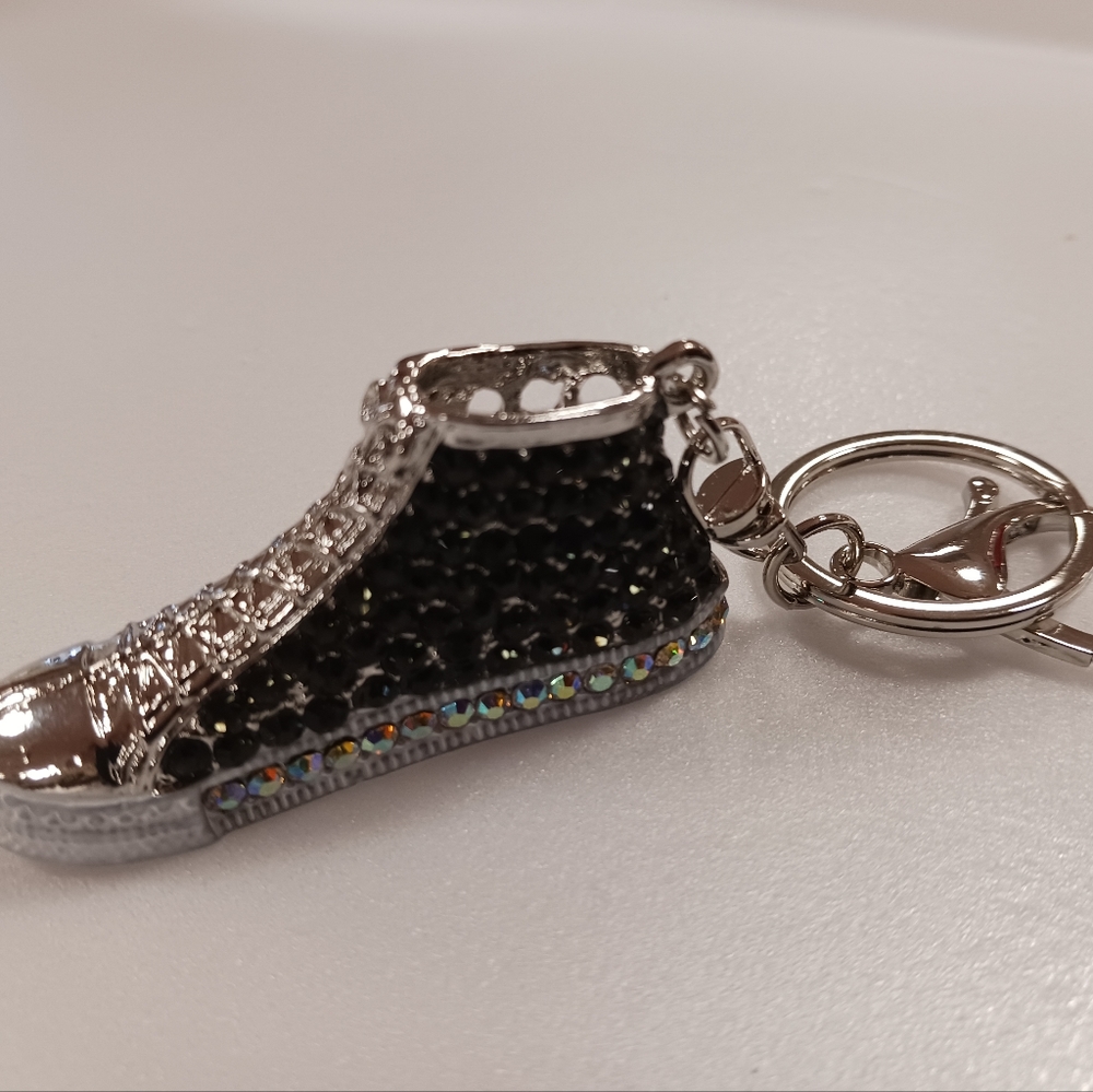 High Top Keychain - Picture 8 of 10